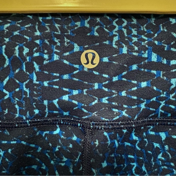 Lululemon Patterned Leggings - Picture 3 of 4